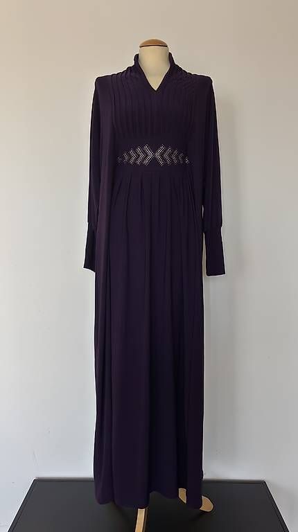 Vestiti: Kleid/Abaya violett gr. S/M – Usato da Basel venduto da ukhtyy