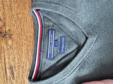 2 Herren-Pullover: Lacoste + Tommy Hilfiger Gr L