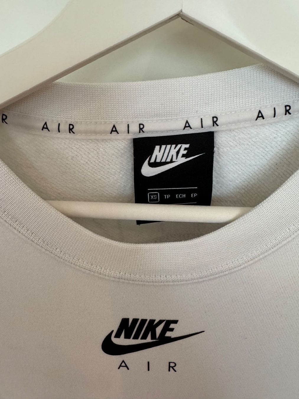Nike Pulls & Sweat-shirts: Nike-Pullover (neuwertig) – Neuf (Voir description) à Biel-Benken BL par csr_b6dz 1