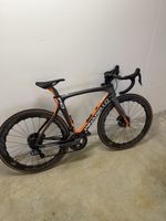 Carbon Rennvelo mit Di2 Schaltgruppe