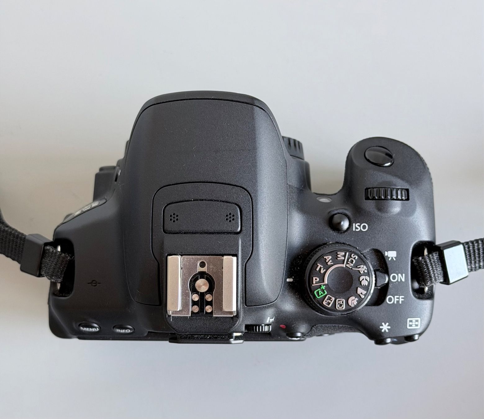 Canon Appareil photo: Canon EOS 700D Body, Spiegelreflexkamera – D'occasion à Gossau SG par goma-Swiss 2