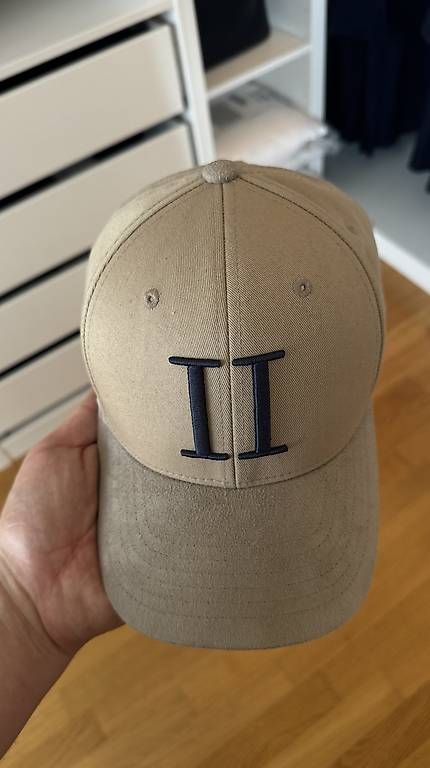 Hüte, Mützen & Caps: Cap Mütze - Les Deux Cap / Baseball Cap  Beige – Gebraucht aus Liebefeld von BernVerkaufAnkauf 4