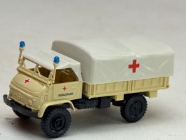 VE1- Roco mercedes Unimog Rotes Kreuz