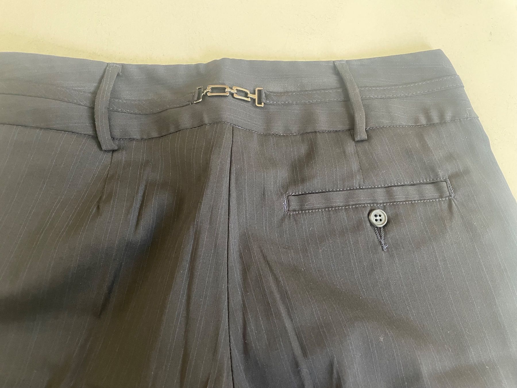 Benetton Hosen: Hose 38 - Benetton – Gebraucht aus Minusio von Pink222