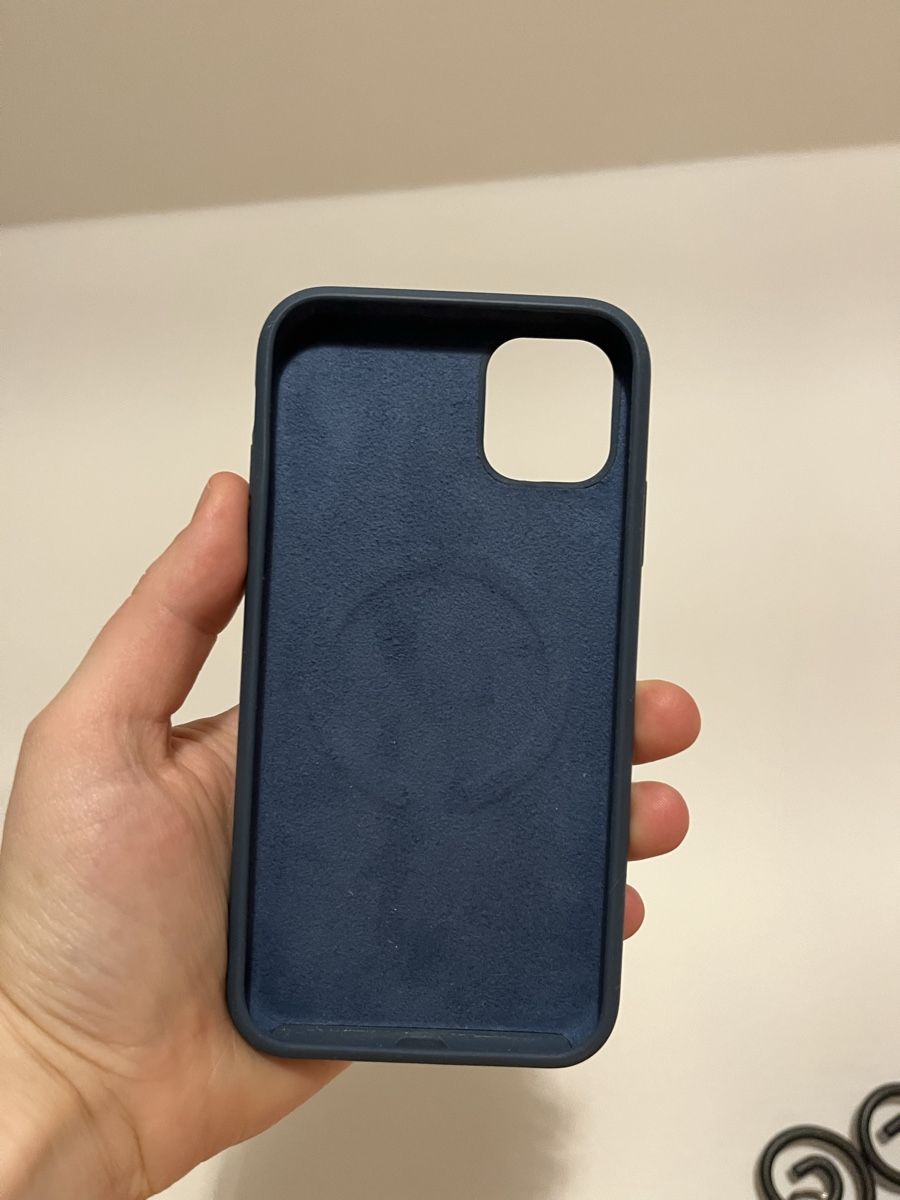 Apple Covers & Schutzfolien: IPhone 11 Case – Neu (gemäss Beschreibung) aus Binningen von fiona_pini
