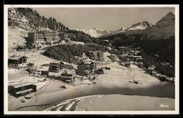 AK Arosa, Ort und Hotelbauten am See, Winteransicht