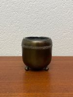 Kleiner Art Deco Messing Topf mit Glaseinsatz Salzschale
