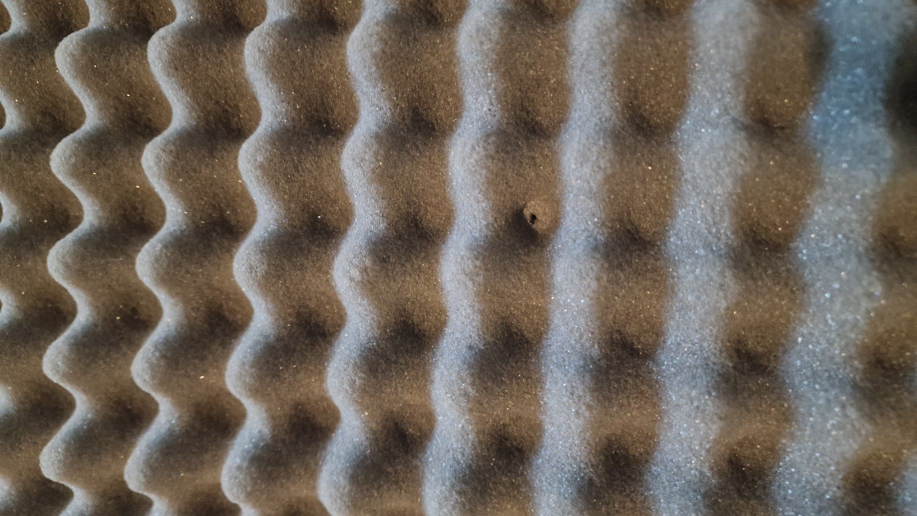 Altri accessori: 7 Noppenschaumstoff Absorber 100x50x4cm – Usato da Bottighofen venduto da Zwanzgerli 2