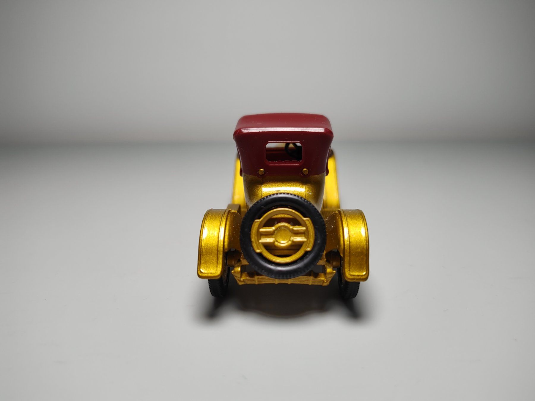 Matchbox Modellini d'auto: Matchbox Y-6 1913 Cadillac – Usato da Bachenbülach venduto da R.Mall 2