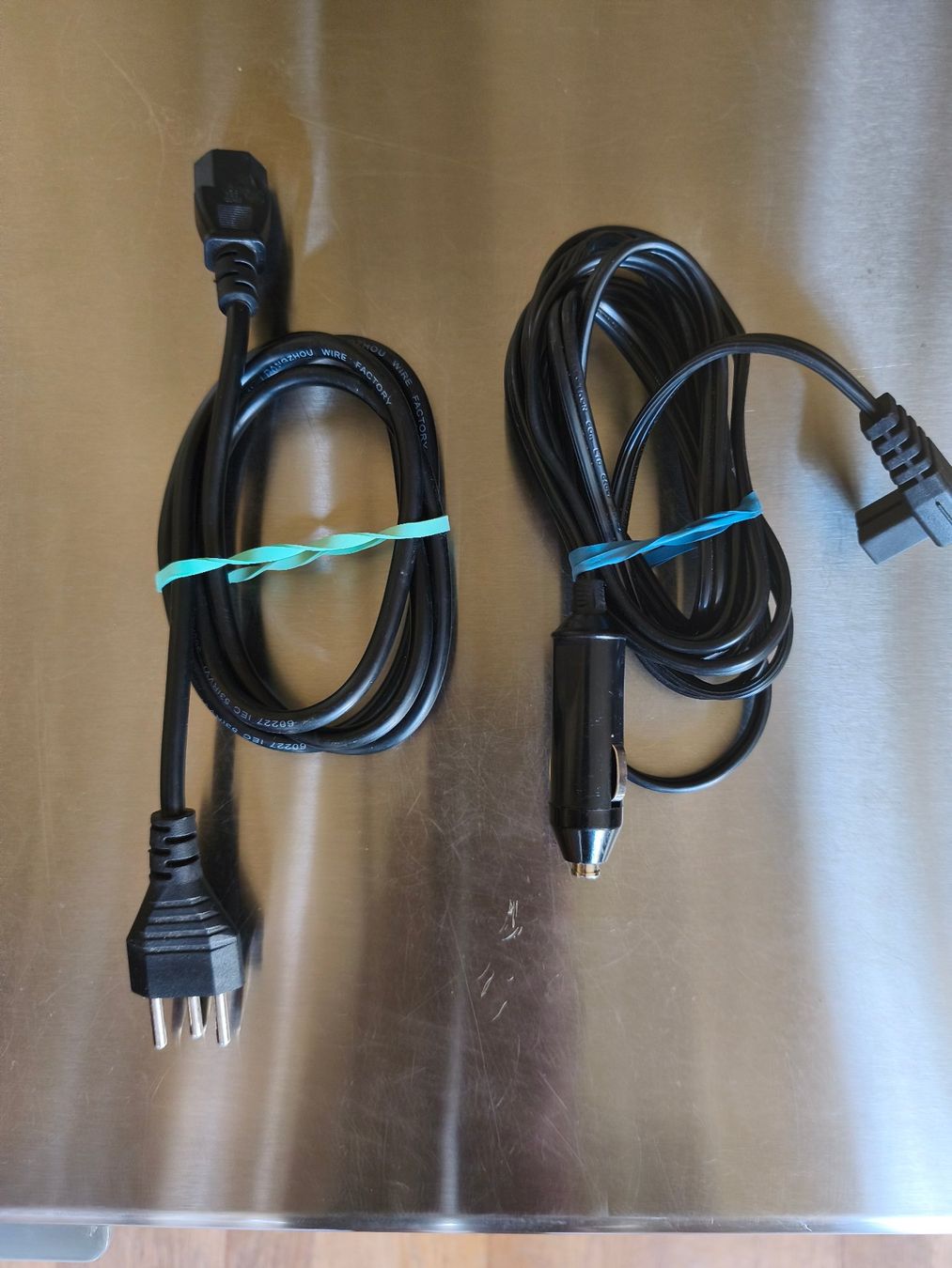 Frigoriferi & Refrigeratori: Elektrische Kühlbox / Wemo 12 V / 230 V – Usato da Winterthur venduto da Fauf 6