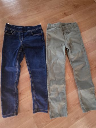 2 Hosen Kinder Mädchen Grösse 122 
