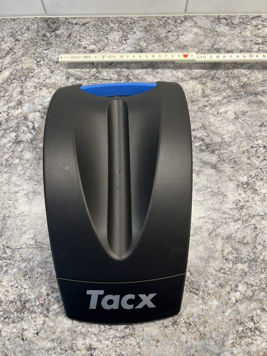 Tacx Hometrainer: Tacx Rollen-Vorderrad-Halter – Usato da Sissach venduto da sab_5nhr