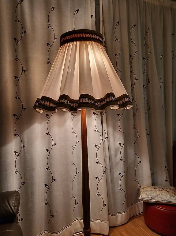 Lampade: Lampadaire année 70 – Usato da Confignon venduto da bro_rjx8 1