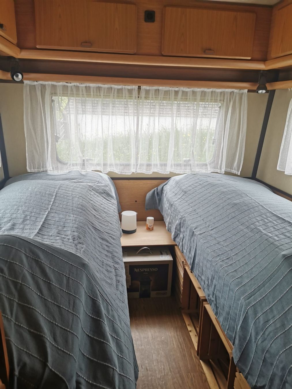 Mobile-home: Wohnwagen inkl. Anbau & Sitzplatz – D'occasion à Urdorf par fra_2bb7 5
