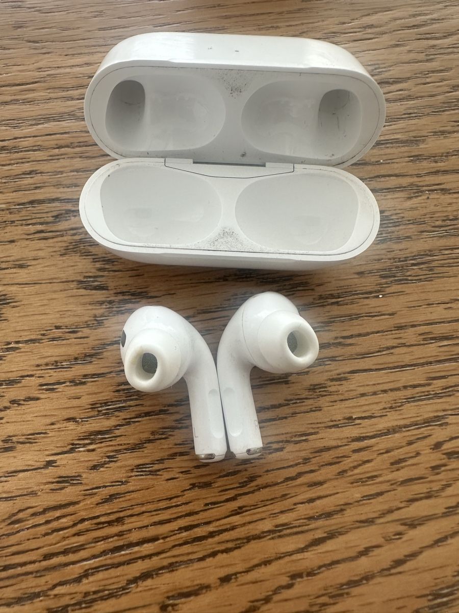 Cuffie: AIR Pods PRO – Usato da Winterthur venduto da su_4assd 3