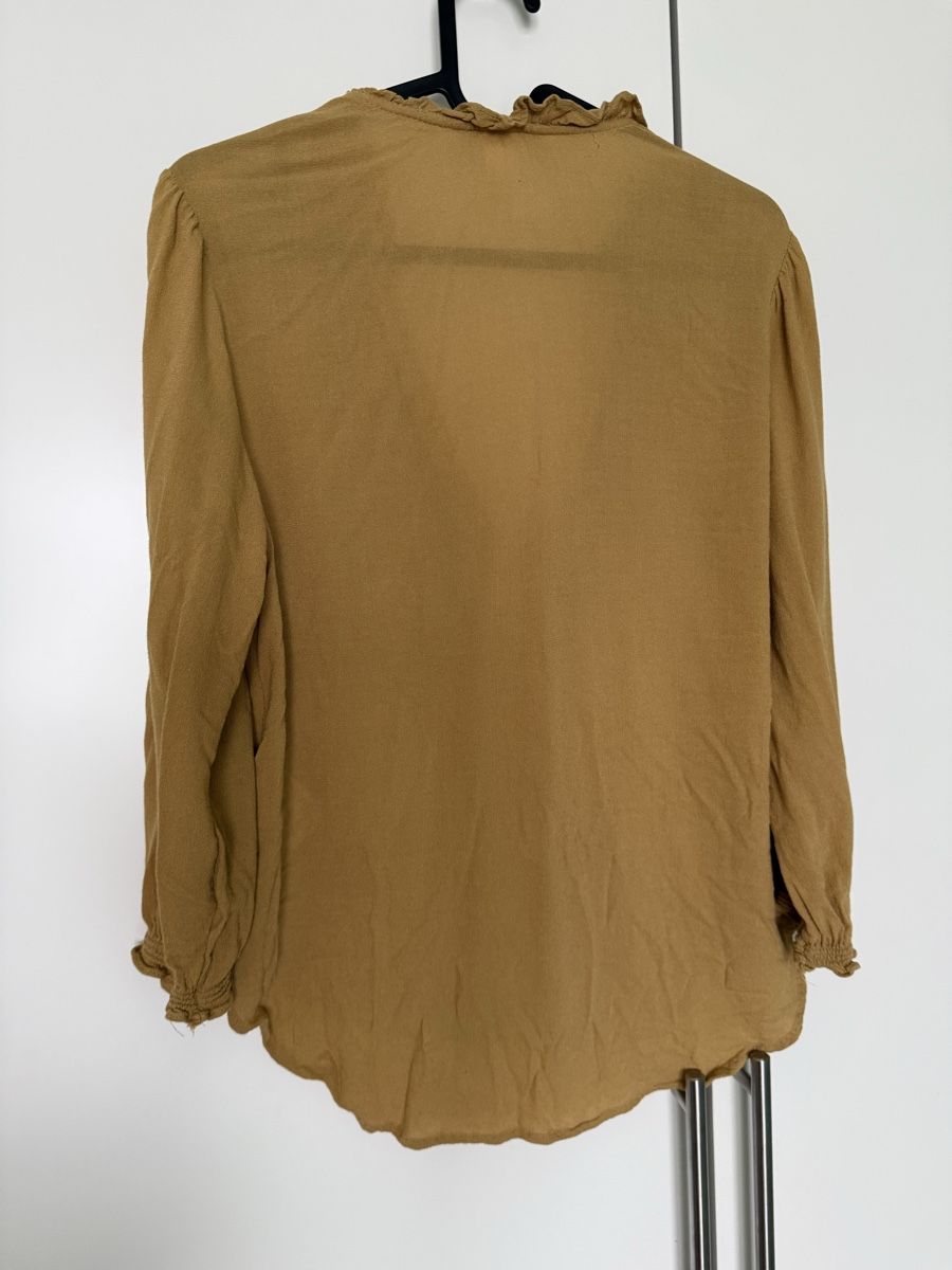 H&M Camicette: H&M Bluse, Gr. 40, Senfgelb, V-Ausschnitt – Usato da Olten venduto da smashbox 1