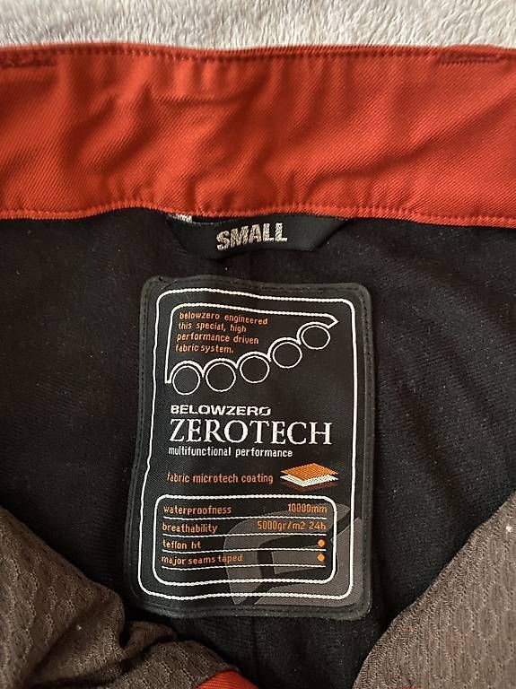 Pantaloni: Snowboard Hose  – Usato da Landquart venduto da Danni77 2