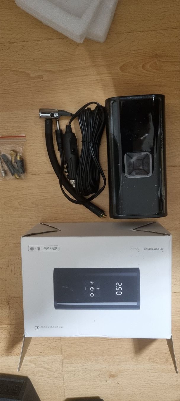 Compressori: Tragbarer Zigarettenanzünder-Kompressor – Nuovo e nell'imballaggio originale da Cugy VD venduto da Shoopvizion