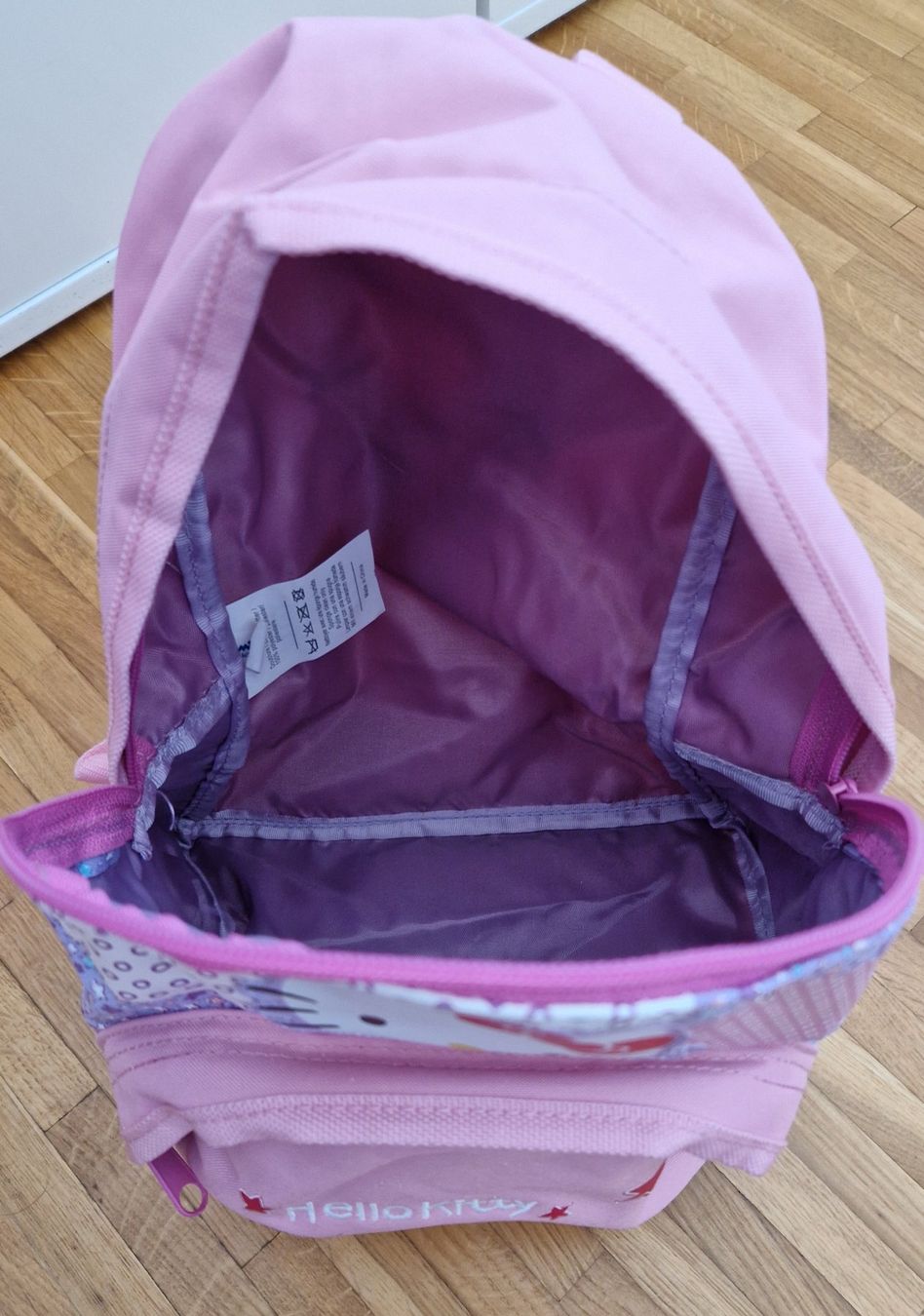 Hello Kitty Borse & Zaini: Petit sac à dos neuf Hello Kitty – Nuovo e nell'imballaggio originale da St-Prex venduto da Allymcchou 4