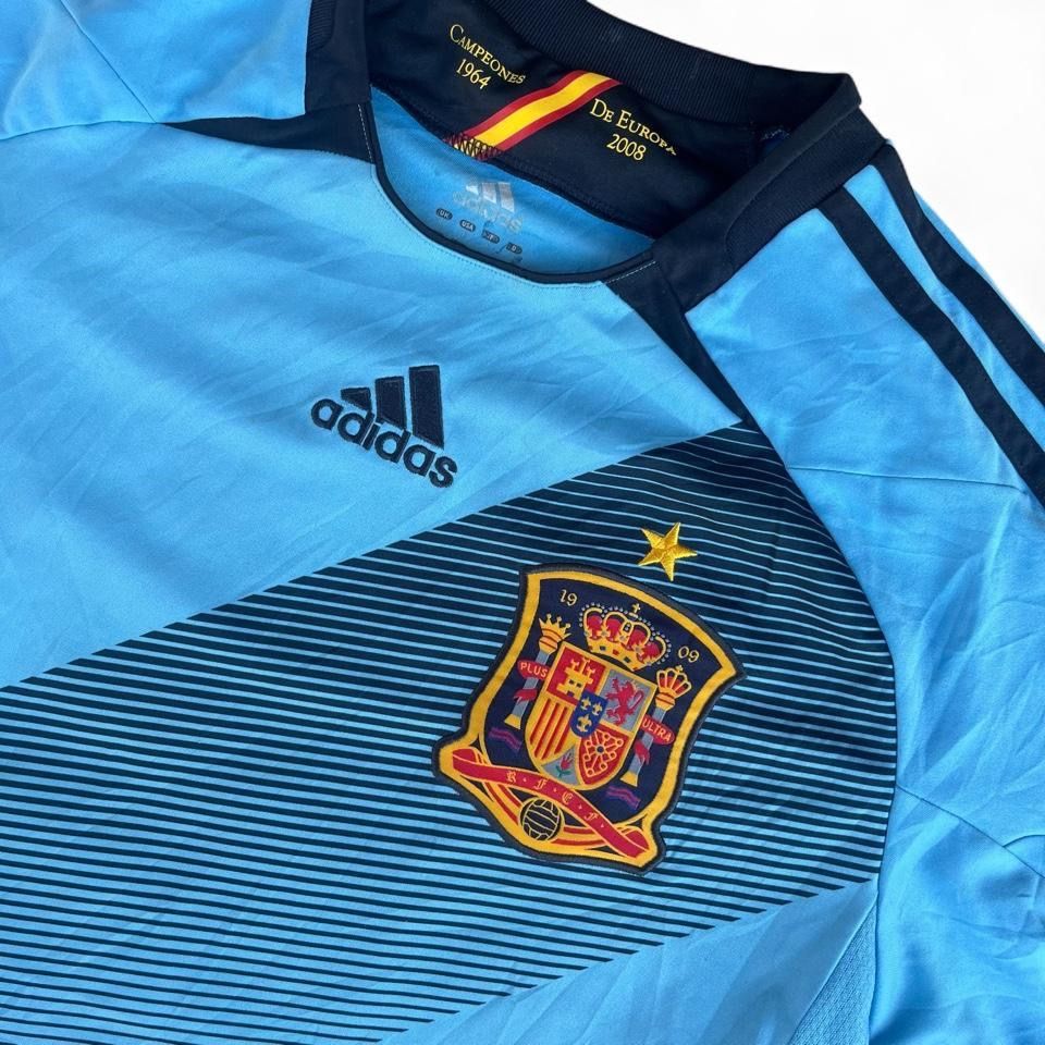 Adidas Leibchen & Hosen: Spanien Trikot 2008 Adidas – Gebraucht aus Riehen von RESTREET 2