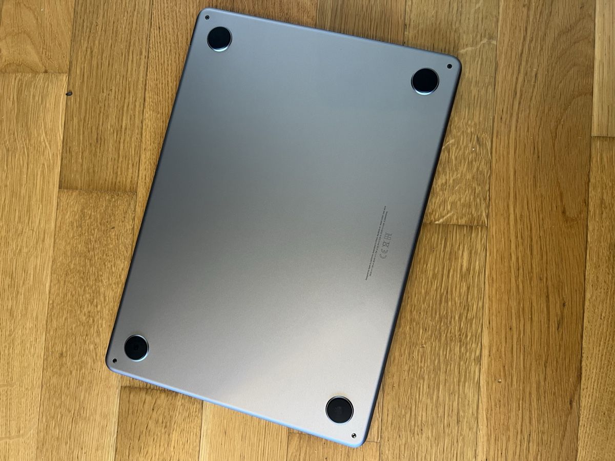 Apple Notebook: Macbook Air M2 16GB RAM – Usato da Sion venduto da blckcrows 3