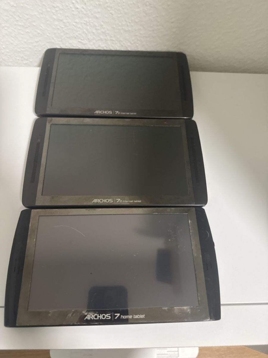 Archos Tablet PC: 3x ARCHOS -Tablet – Difettoso da Riehen venduto da M.S.DVD