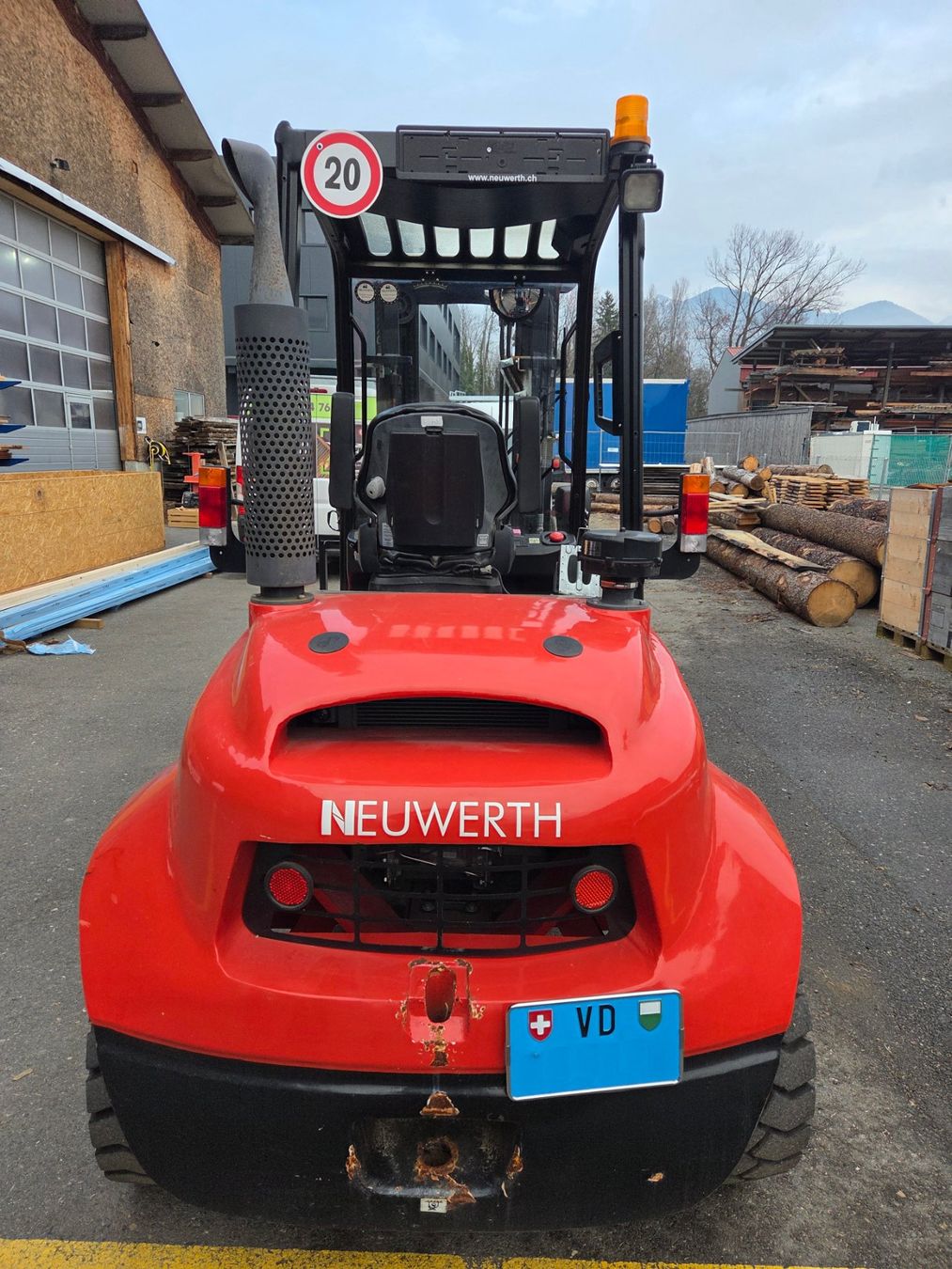 Diesel Carrelli elevatori e a forche: Elévateur Hangcha CPCD25-XW98E-RT2 – Usato da Aigle venduto da Kel-Menuiserie 2