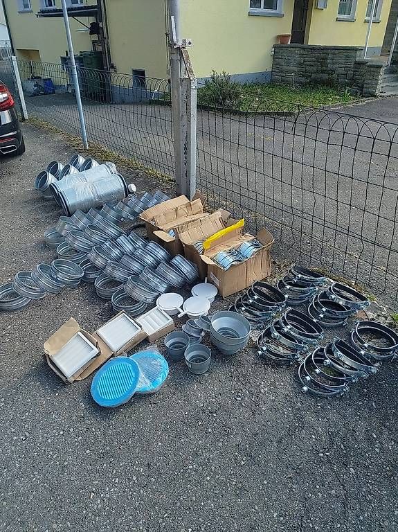 Ventilateurs: Lüftungsmaterial – Neuf (Voir description) à Birmensdorf ZH par Tilki25