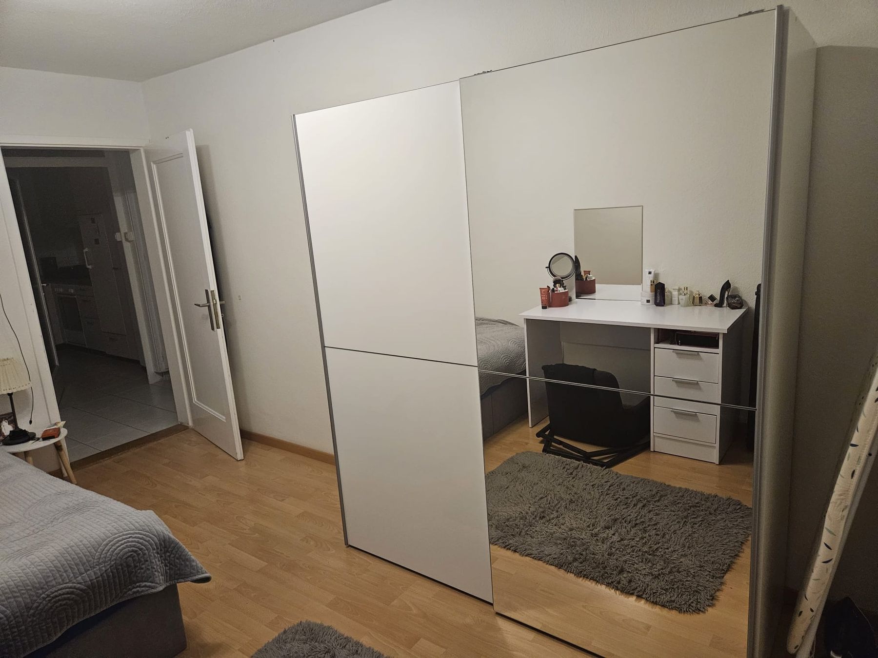Conforama Armadi: Kleiderschrank zu verkaufen – Usato da Dietikon venduto da ste_8lfc