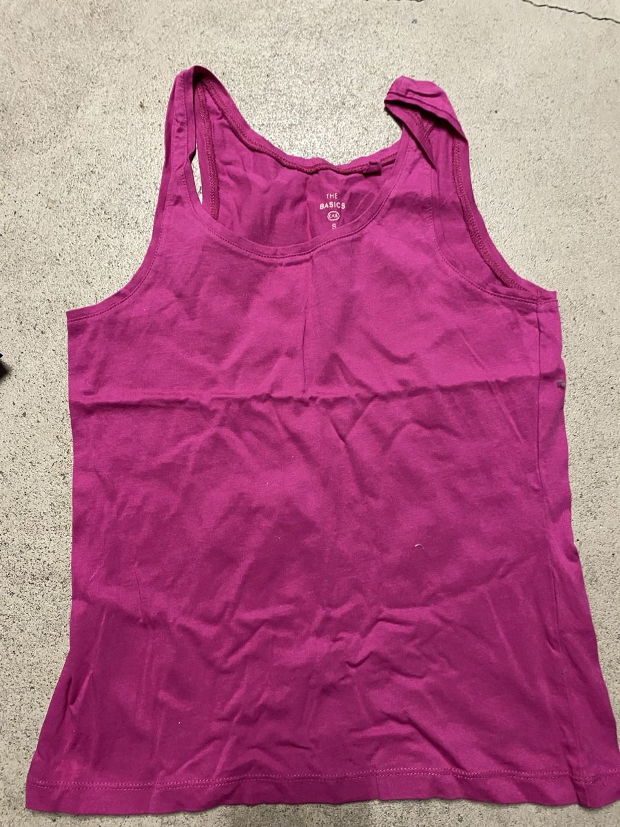 Top: Top pink – Usato da Luzern venduto da oli_6x2r