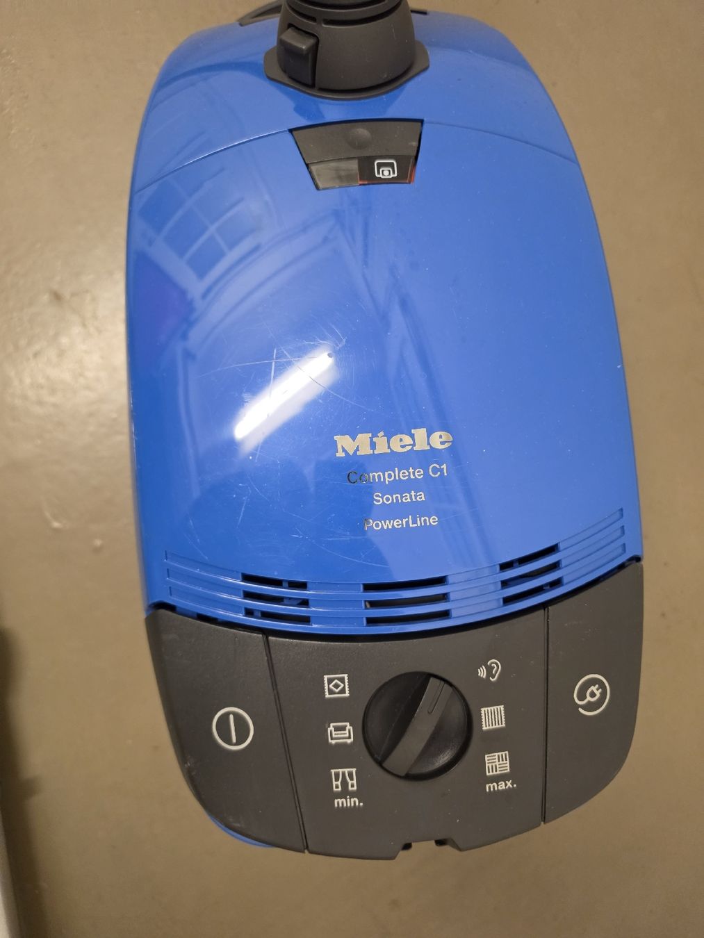 Miele Aspirapolveri & Accessori: Staubsauger Miele Complete C1 Sonata blau  – Usato da Olten venduto da Mezopotamya 1