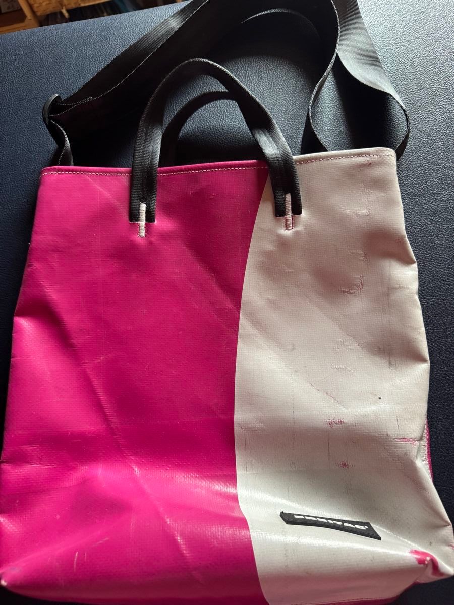 Freitag Borse: Freitag Tasche pink weiss – Usato da Altstätten SG venduto da riganti