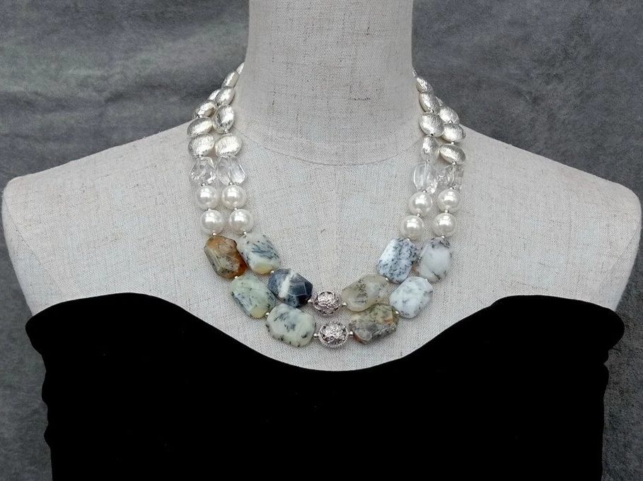 Catenine: Weiss Opal Perlen Halskette Collier Opale Perle blanche – Nuovo (secondo la descrizione) da Prilly venduto da ilyria73