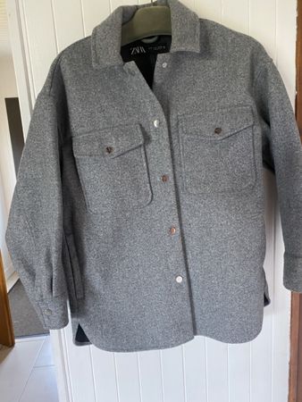 LIQUIDATION!!! Très jolie Veste chemise Zara grise Taille S