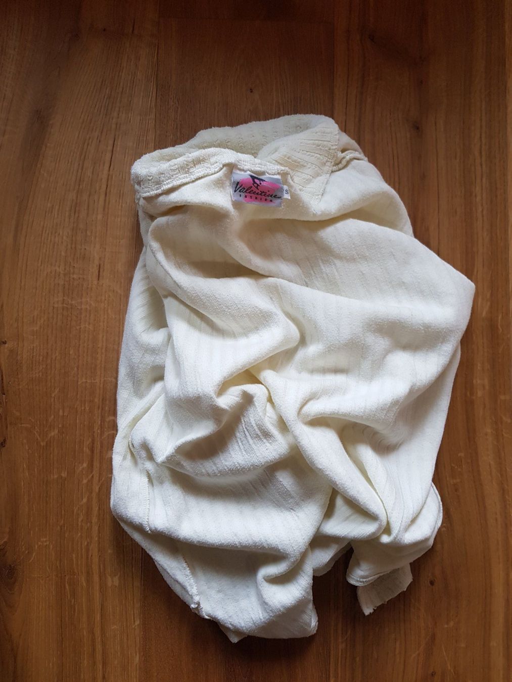 Pullover & Sweatshirts: Rollkragen Pullover Damen Mädchen Grösse S weiss creme – Gebraucht aus Walterswil BE von Lonitti 6