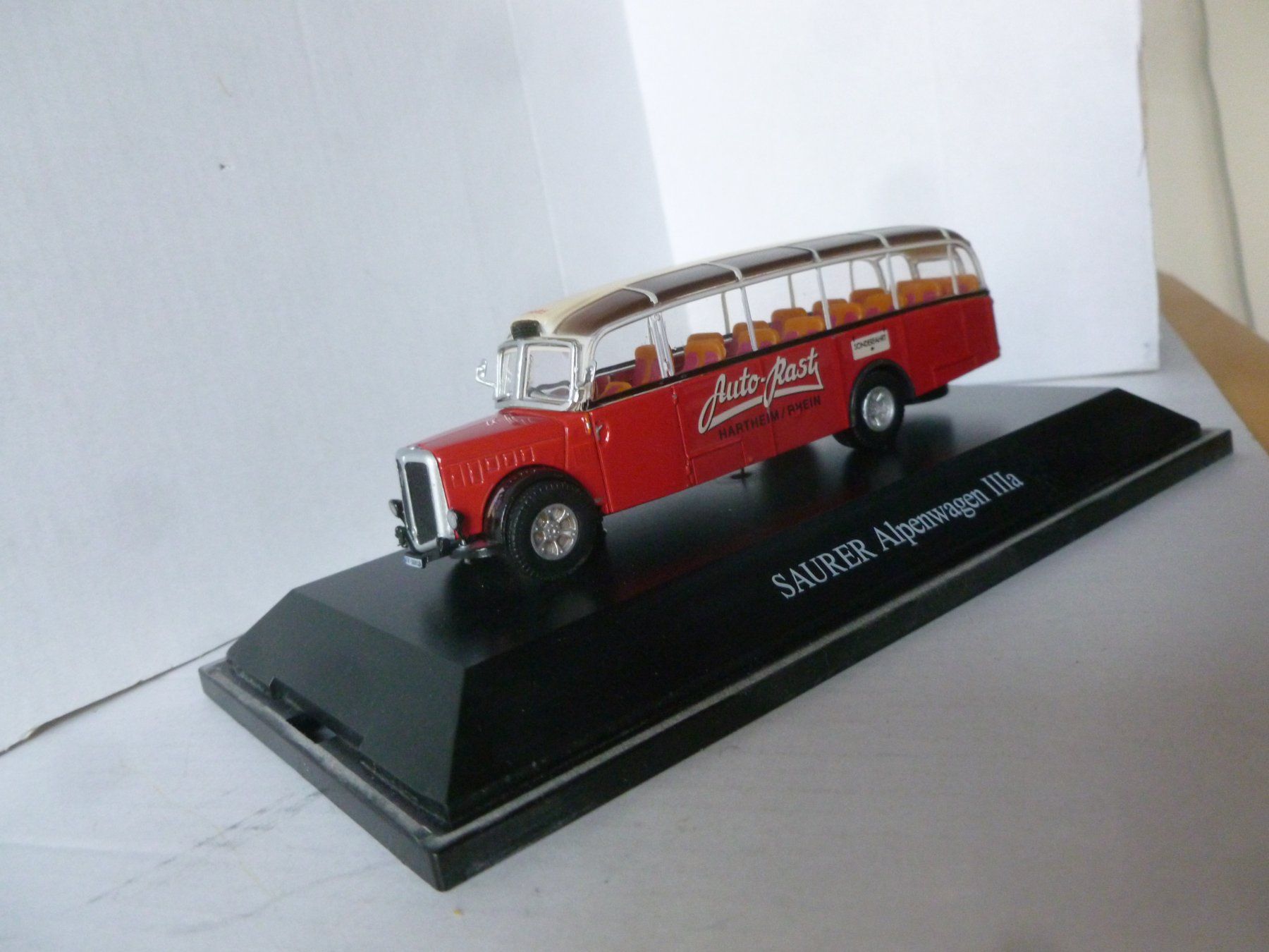 Saurer Voitures modèles: Saurer Alpenwagen IIIa – Neuf avec emballage d'origine à Bubikon par Br103er