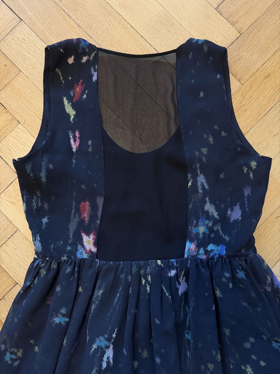 Zara Kleider: Robe Zara Imprimé Fleuri, taille M – Gebraucht aus Lausanne von Stephaniesdressing 8