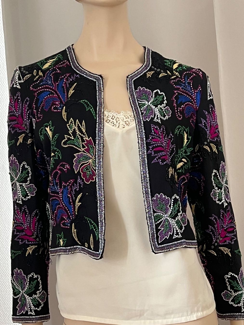 Giacche: Schwarze Seide Vintage Jacke, Grösse S – Usato da Zürich venduto da ost_5sdl 2