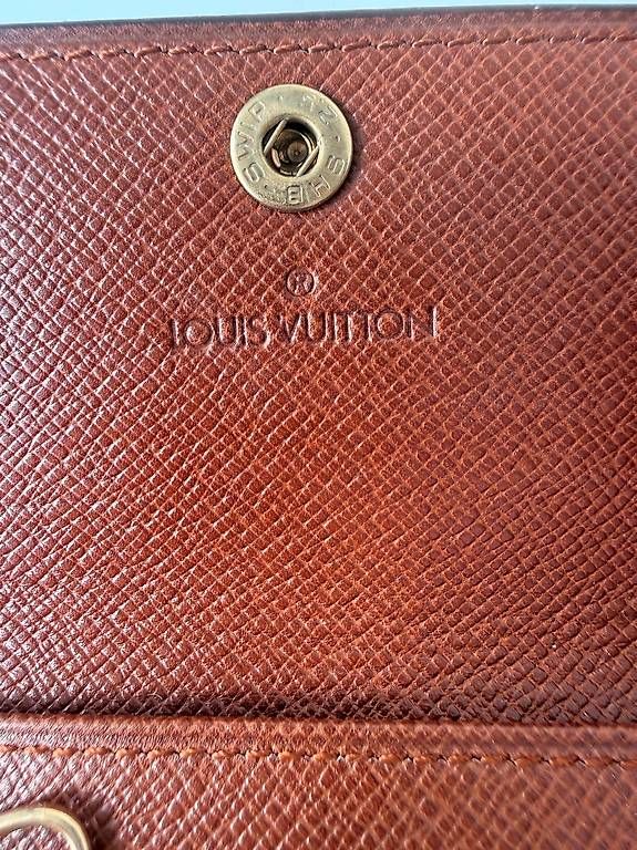 Portachiavi: Original Louis Vuitton Schlüsseletui – Usato da Hinwil venduto da mar_7dnn 2