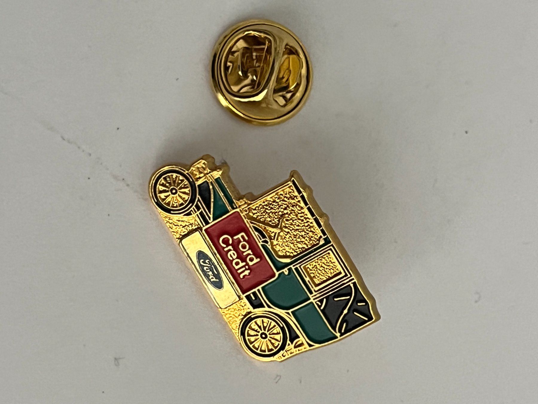 Ford Placchette & Badge: Pin Ford Credit Anstecker Automobil – Usato da Dietikon venduto da sch_w2tw