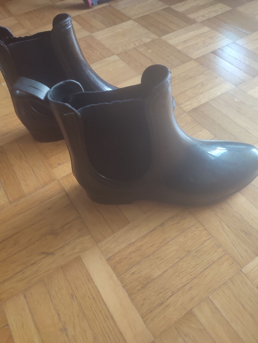 Damenschuhe: Schwarze Gummistiefel Gr 37 – Neu (gemäss Beschreibung) aus Waltenschwil von Bodensee84