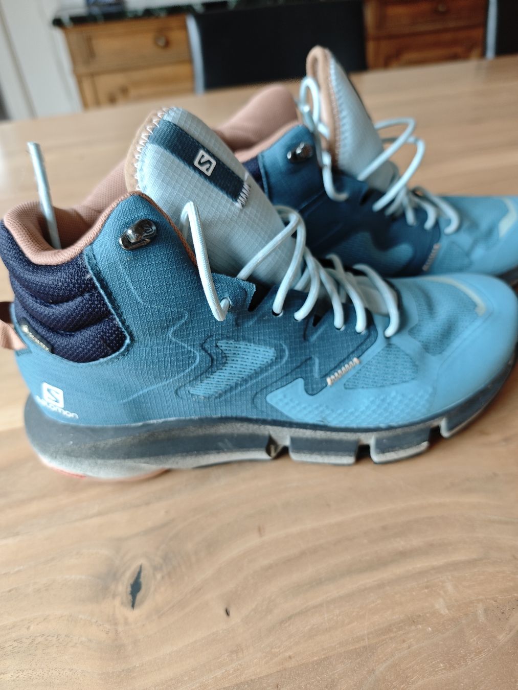 Scarpe da donna: Wanderschuhe Salomon Damen Gr. 39 – Nuovo (secondo la descrizione) da Huttwil venduto da mruch1 1