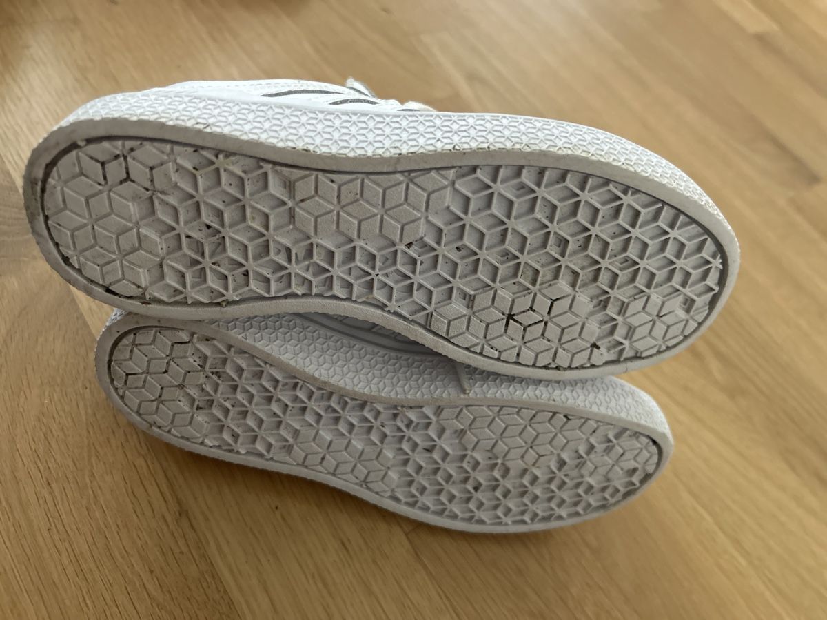 Schuhe für Jungen: K-Swiss Sneaker Unisex Kinder – Gebraucht aus Schlieren von Gizmo8952 2