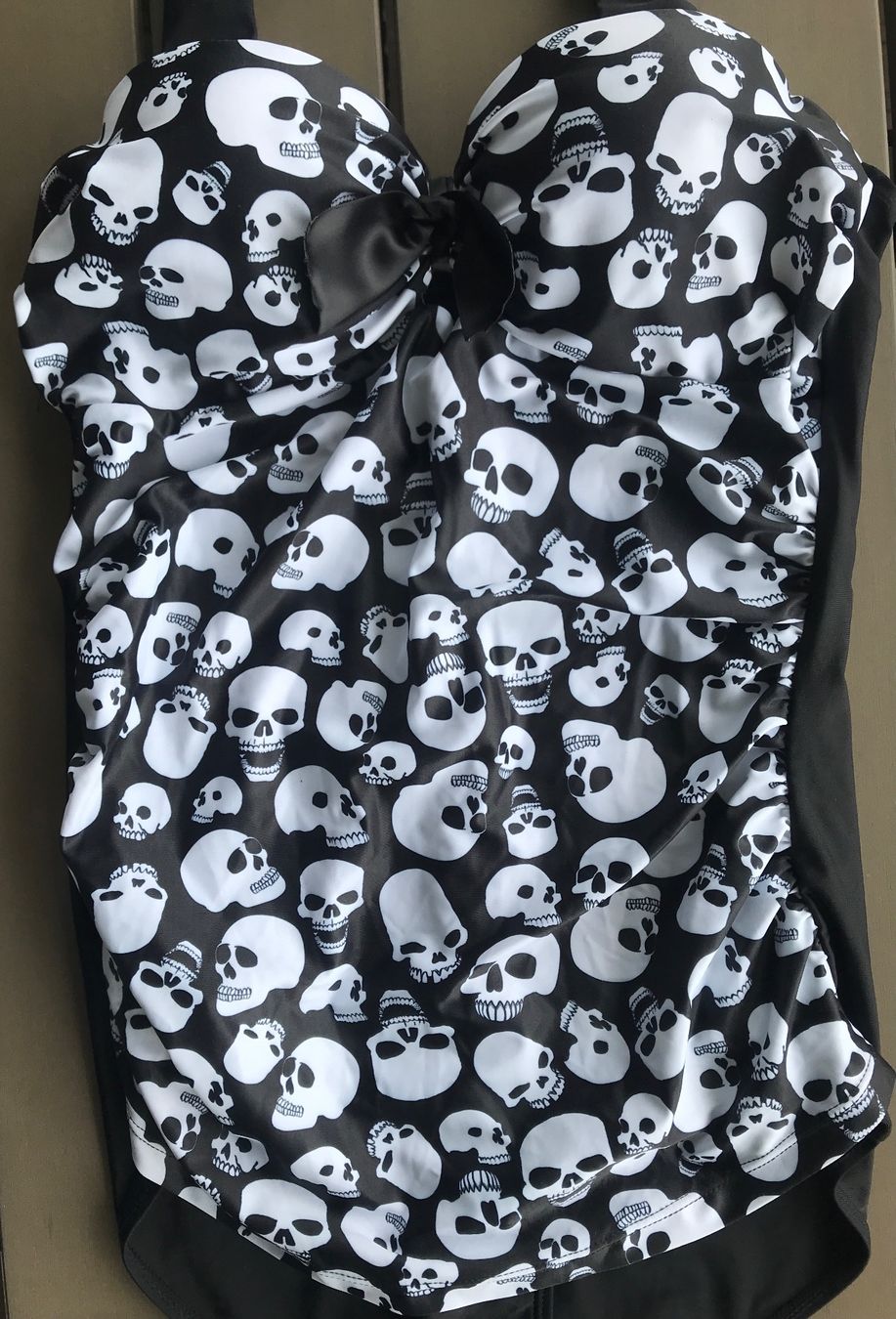 Costumi da bagno & Bikini: Badeanzug Skull, Gr. XL – Nuovo (secondo la descrizione) da Ebnat-Kappel venduto da Molton 2