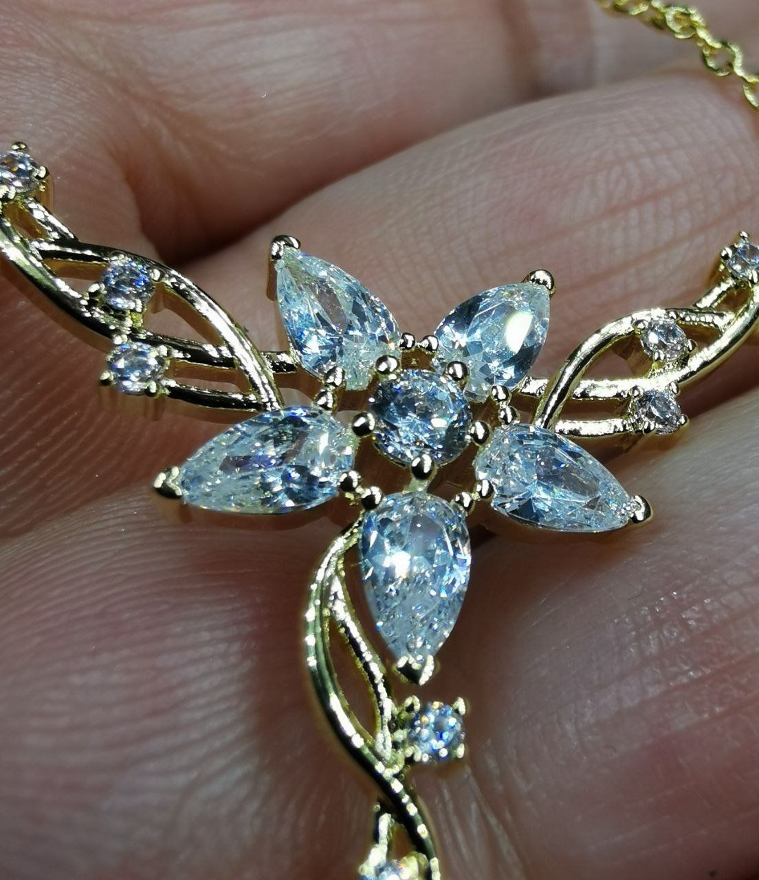 Catenine: Collier avec zircons – Nuovo e nell'imballaggio originale da Reconvilier venduto da Tsma67