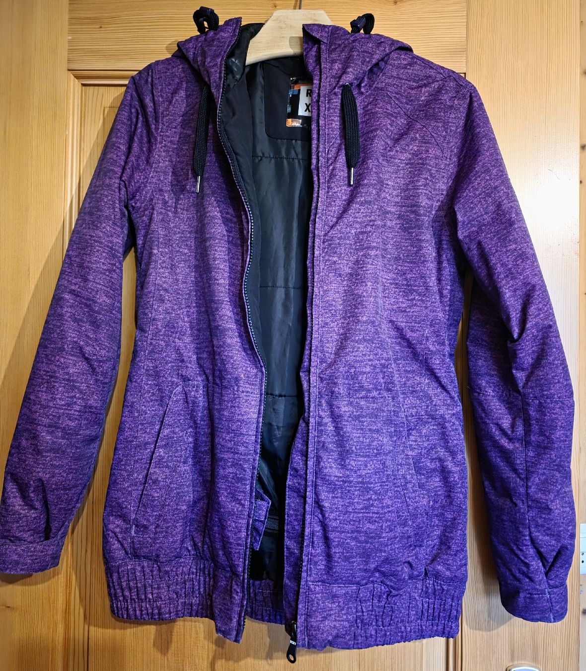 Roxy Giacche: Winterjacke Roxy, Lila, Grösse S – Nuovo (secondo la descrizione) da Wimmis venduto da sal_rj9j