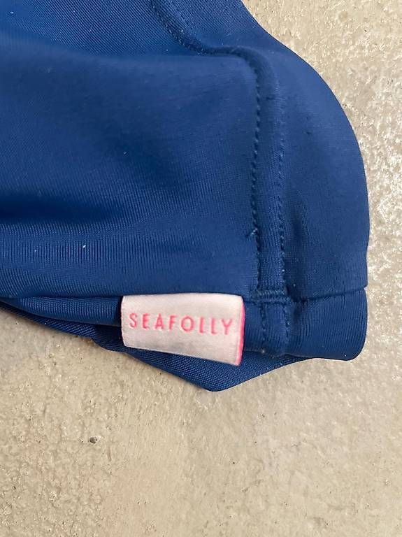 Badekleider & Bikinis: UV Shirt Grösse 134 – Gebraucht aus nidau von sanyu80 2