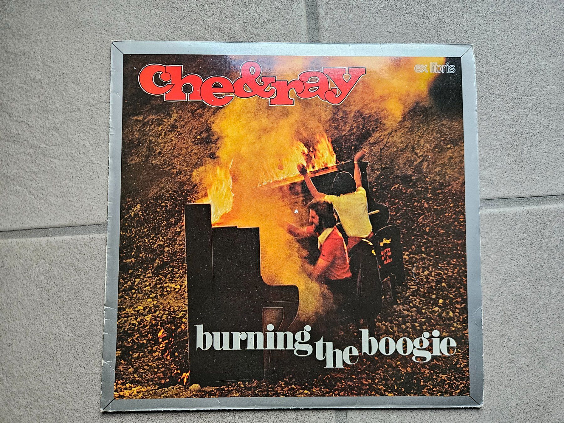 Dischi in vinile: Che & Ray - Burning the boogie – Usato da Volketswil venduto da Lokitier