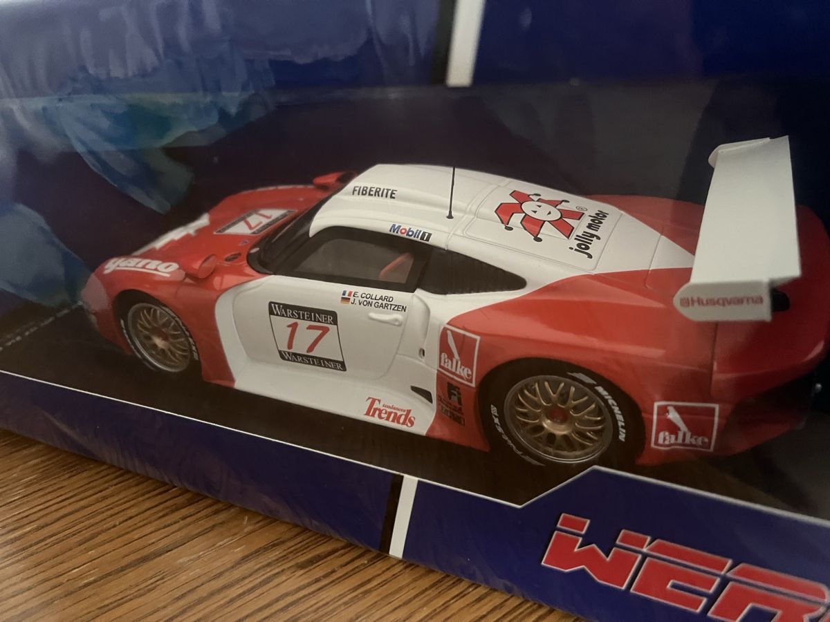 Porsche Modellini d'auto: Porsche 911 GT1.  1:18 – Nuovo e nell'imballaggio originale da Rümlang venduto da Papamoll4 6