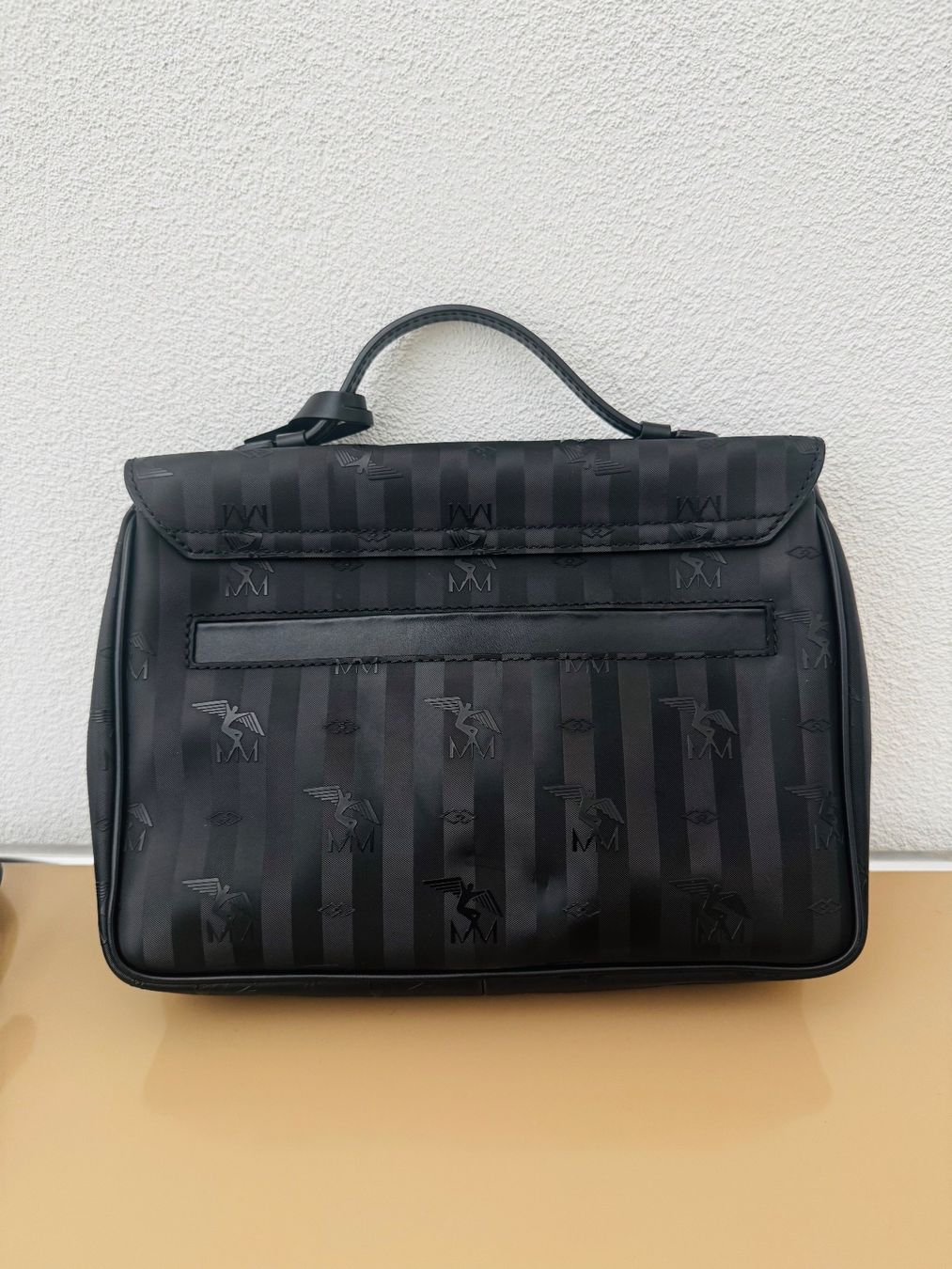 Maison Mollerus Borse da donna: Maison Mollerus Marly Crossover Schwarz Vinerus Canvas – Usato da Weisslingen venduto da ase_v8wf 2